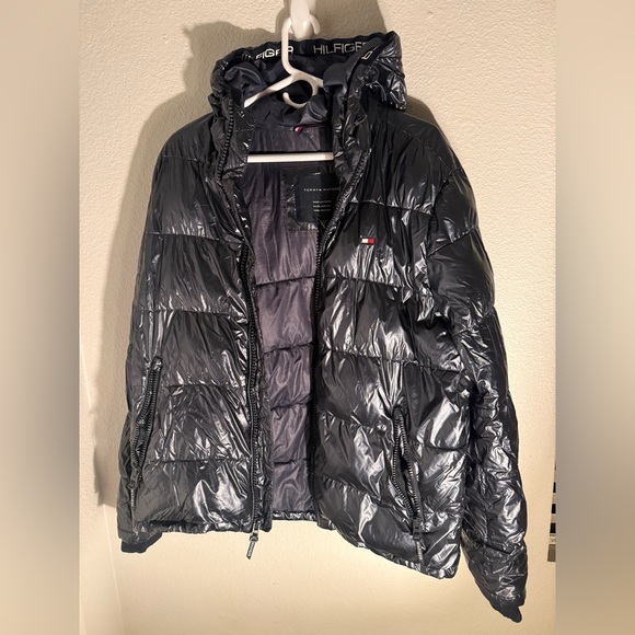 Tommy Hilfiger Men's Navy Pearlized Performance Hooded Puffer Jacket Size M - Picture 2 of 11